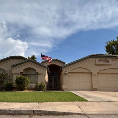 881 E Constitution Dr, Gilbert, AZ 85296