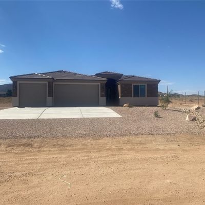 8894 E Arches Drive, Kingman, AZ 86401