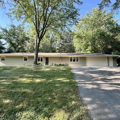 W11066 Lake Point Dr, Lodi, WI 53555