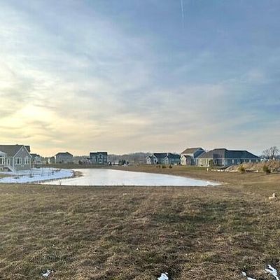 W198 N4955 Hickory St, Menomonee Falls, WI 53051