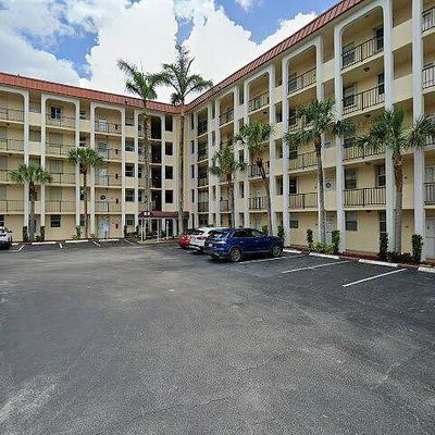 100 Paradise Harbour Blvd #412, North Palm Beach, FL 33408