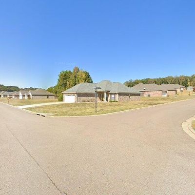 1018 Pebble Creek Dr, Oxford, MS 38655