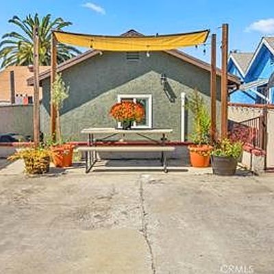 Cedro, Los Angeles, CA 90023