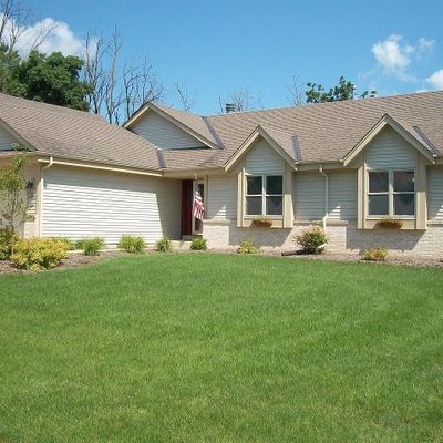 N172 W20626 Hazelwood Ln, Jackson, WI 53037