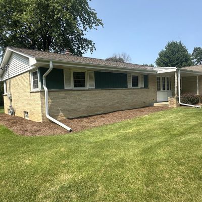 N50 W14454 Fairmount Ave, Menomonee Falls, WI 53051