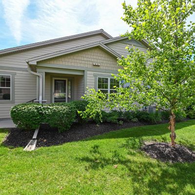 S70 W15265 Honeysuckle Cir, Muskego, WI 53150