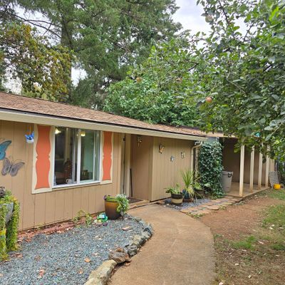 122 Boundary Ave, Cave Junction, OR 97523