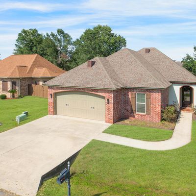 106 Clover Leaf Dr, Lafayette, LA 70508