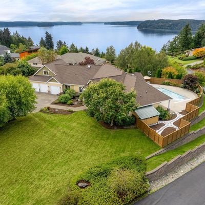 1062 Paha View Dr, Fox Island, WA 98333