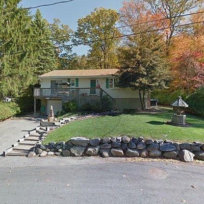 11 Overlook Ter, Ringwood, NJ 07456