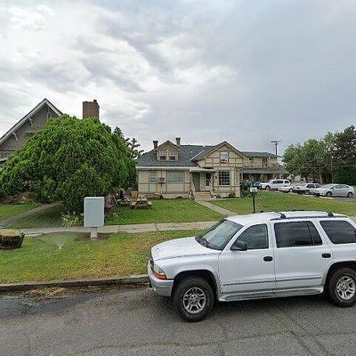 16 N 11 Th Ave, Yakima, WA 98902