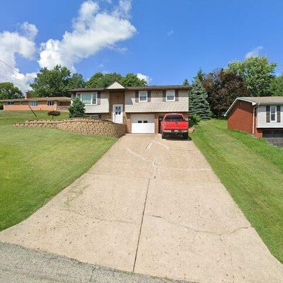 15 Eastwood Ln, Washington, PA 15301