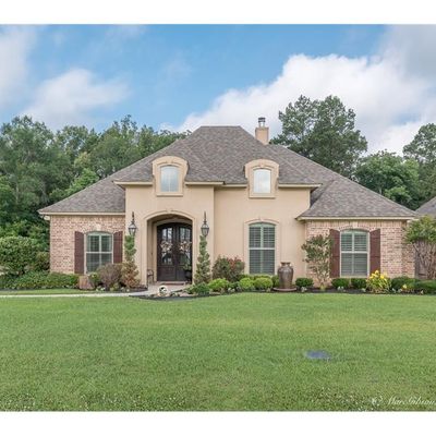 1927 Highpoint Pl, Haughton, LA 71037