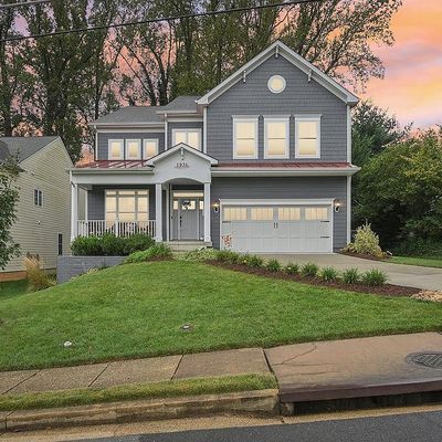 1936 Anderson Rd, Falls Church, VA 22043