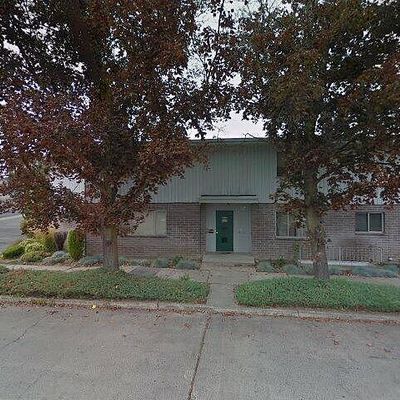 2 Hall Ave, Yakima, WA 98902