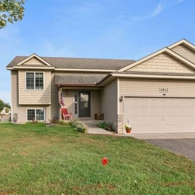 1812 Lincoln St, Cambridge, MN 55008