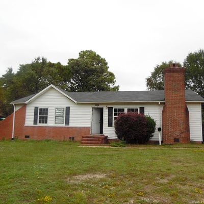 1833 Wayne Ln, Fayetteville, NC 28304