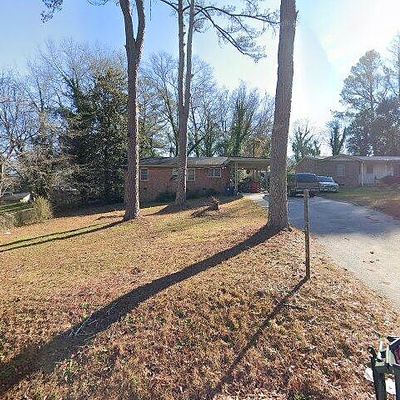 2271 Melton Ave, Macon, GA 31217