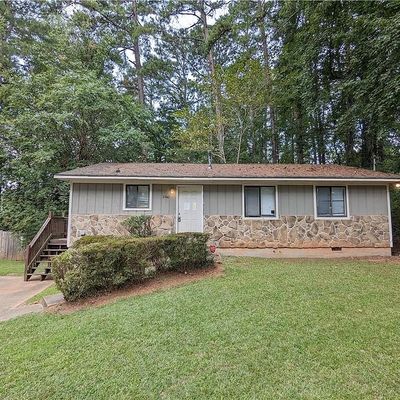 2340 Cherokee Valley Dr, Lithonia, GA 30058