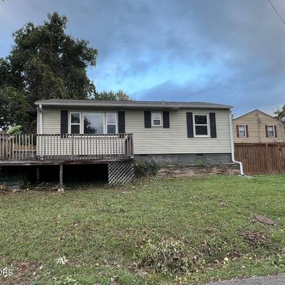 2121 Karnswood Dr, Knoxville, TN 37918