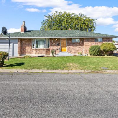 214 N 37 Th Ave, Yakima, WA 98902