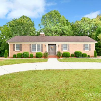 2144 Sheffield Dr, Kannapolis, NC 28083