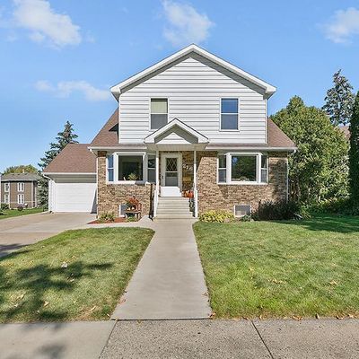 216 E School St, Owatonna, MN 55060