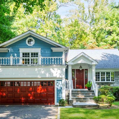 22 Deepwoods Ln, Old Greenwich, CT 06870