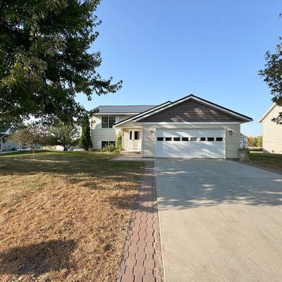 220 Spruce St, Paynesville, MN 56362