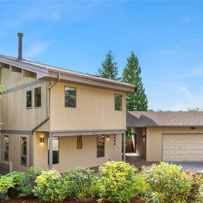 2205 135 Th Pl Se, Bellevue, WA 98005