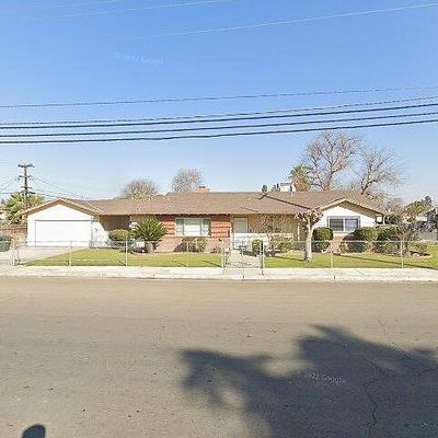 2904 Belle Ter, Bakersfield, CA 93304