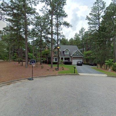 3 Scots Glen Dr, Southern Pines, NC 28387