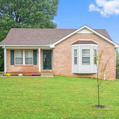 271 Stephanie Dr, Clarksville, TN 37042