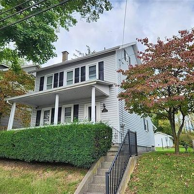 329 W Main St, Bath, PA 18014