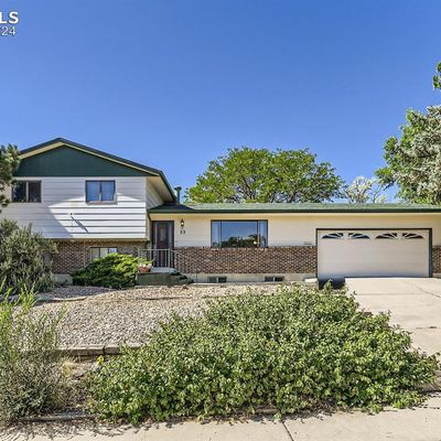 33 Briargate Ter, Pueblo, CO 81001