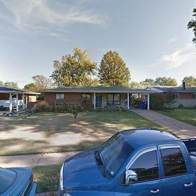 310 Naomi Ave, Florissant, MO 63031