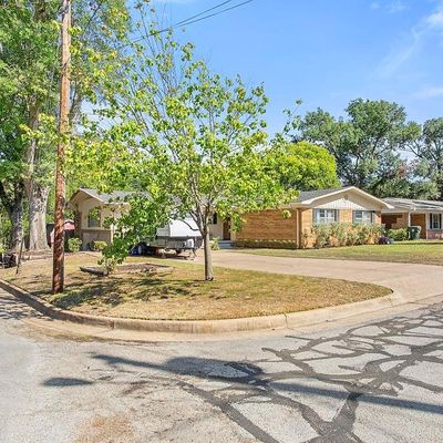 3124 Rollingwood Dr, Tyler, TX 75701