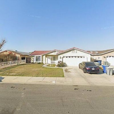 313 Viejo Dr, Delano, CA 93215