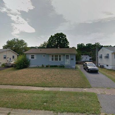 32 Stevens Ave, New Castle, DE 19720