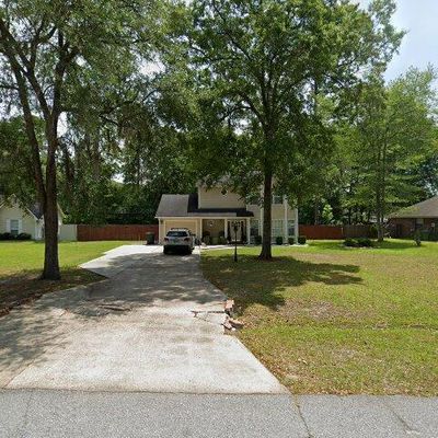 402 Willow Oak Ln, Hinesville, GA 31313