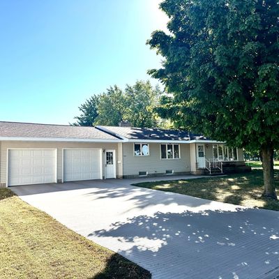 423 Washburne Ave, Paynesville, MN 56362