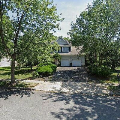 43 Van Zandt Dr, Hillsborough, NJ 08844