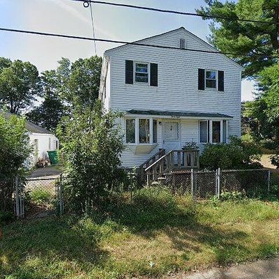 38 Benner Pl, Attleboro, MA 02703