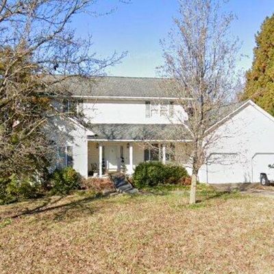 393 Flourville Rd, Johnson City, TN 37615