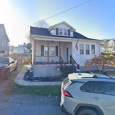 4 Central St, Nanticoke, PA 18634