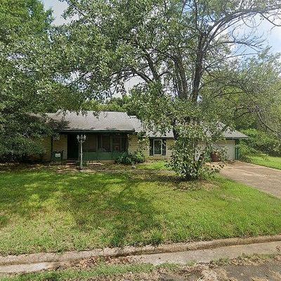 501 E Bissell St, Hugo, OK 74743