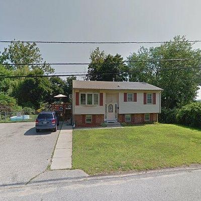 52 Curry Rd, Cranston, RI 02920