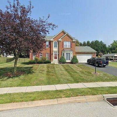 444 El Vista Dr, Hanover, PA 17331