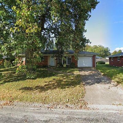 45 Briarwood Dr, Belleville, IL 62223