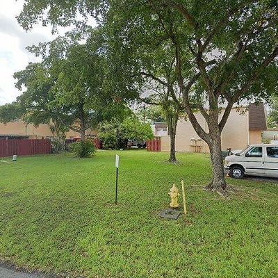 5849 Blueberry Ct #86, Lauderhill, FL 33313